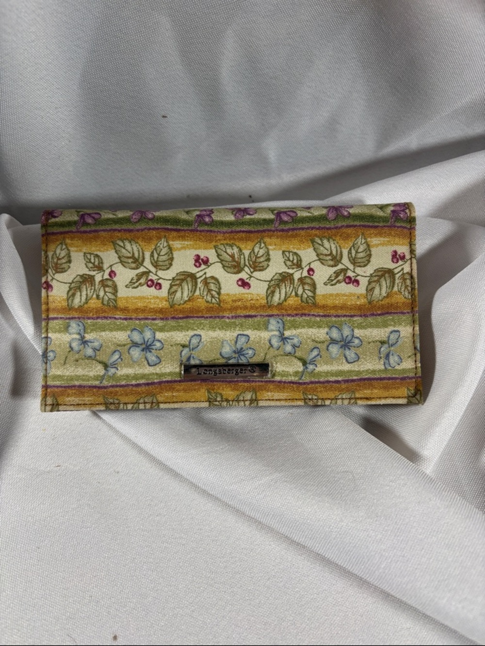 Longaberger Floral Stripe Checkbook Cover in Yellow, Cream and Blue